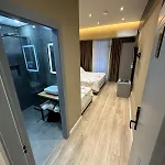 Europa Hotel *